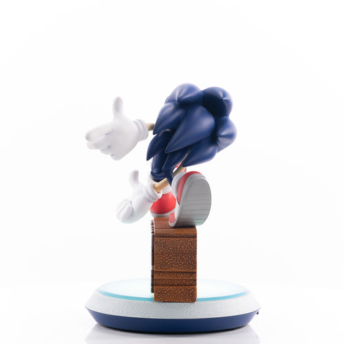 Sonic Adventure 9" Statue Collector's Edition
