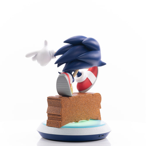 Sonic Adventure 9" Statue Collector's Edition